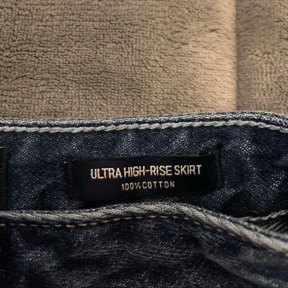 hollister denim high rise ripped jean skirt- NEW - Picture 5 of 7
